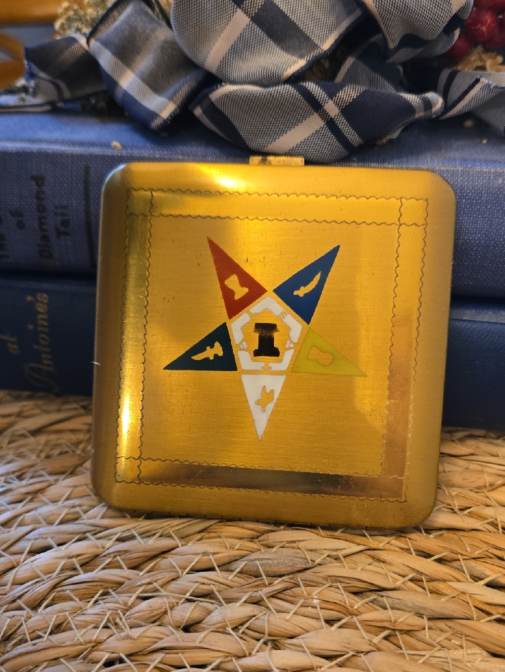 Vintage Dorset-Rex Eastern Star Compact